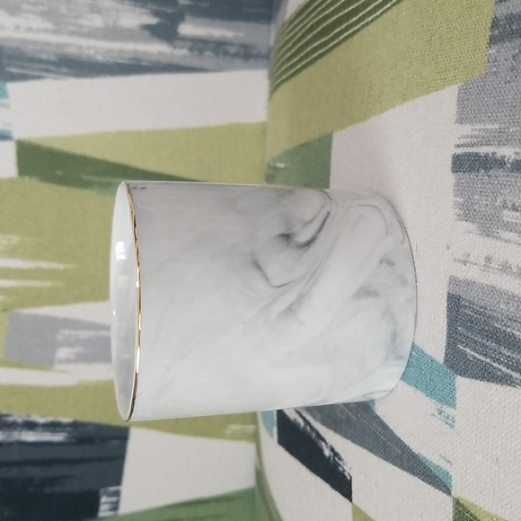 Wake Up Baby Make Up Wake Up Vanity Multi-Purpose Holder - Picture 3 of 9